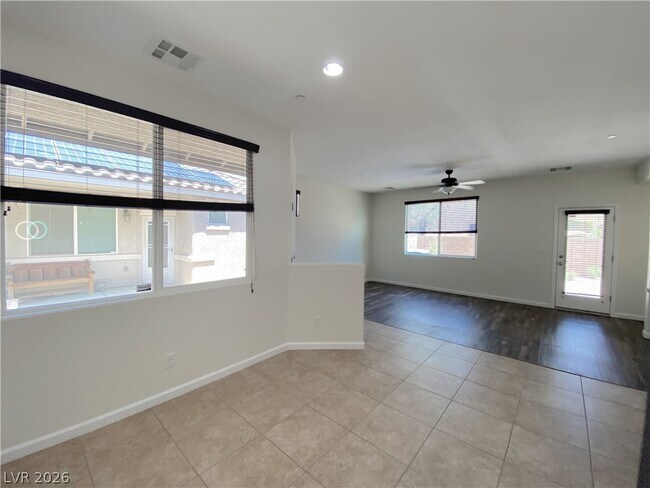Building Photo - 1000 Aspen Cliff Dr