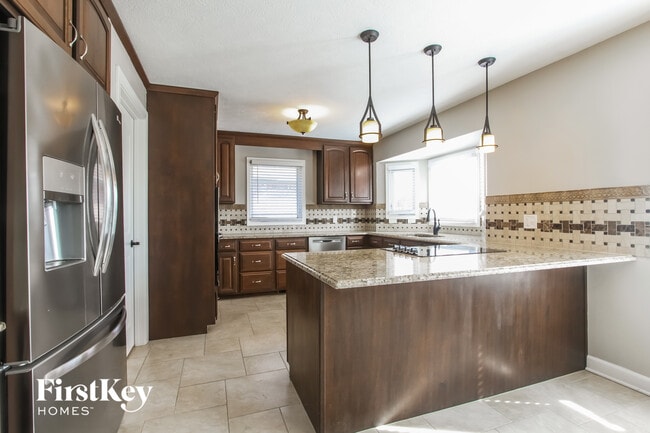 Building Photo - 6775 Anna Ct