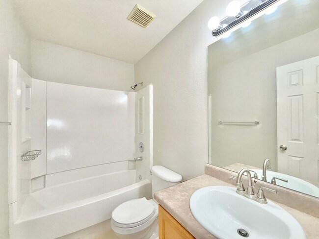Building Photo - 4899 Saddle Ridge Dr