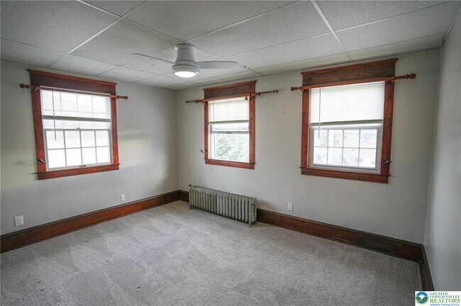 Building Photo - 628 Coal St