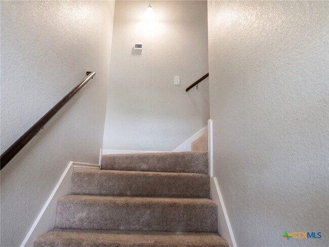 Building Photo - 1714 Risen Star Ln