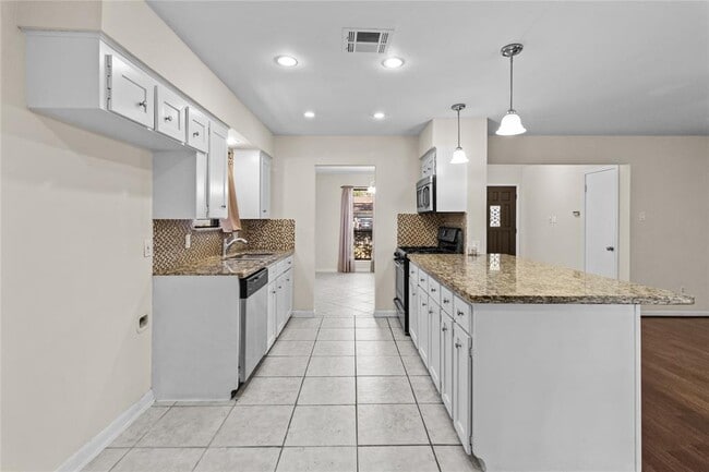 Building Photo - 5511 Verdome Ln