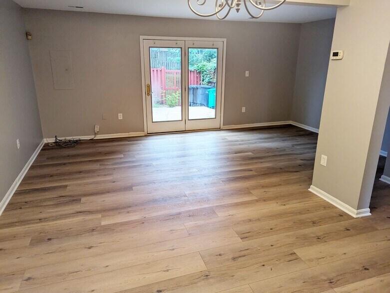 Building Photo - 2219 Anvil Ln