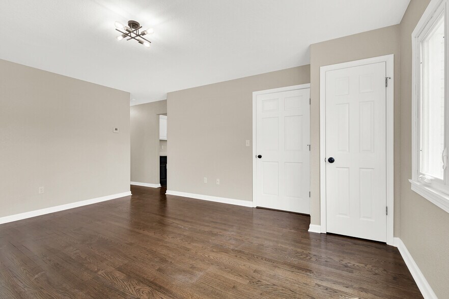 Building Photo - 3934 E Adams Ave