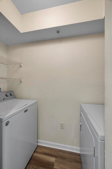 Building Photo - 3614 NW Adriatic Ln