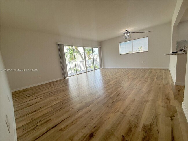 Building Photo - 7737 SW 88th St