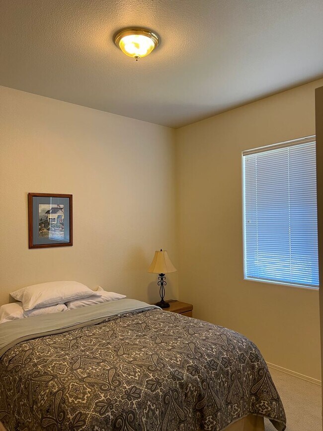 Building Photo - 6213 Kestrel Ln