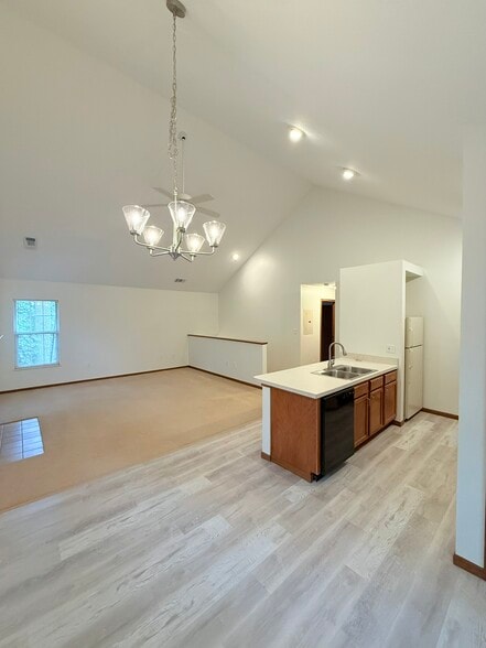 Living and Kitchen - Retreat at Windemere