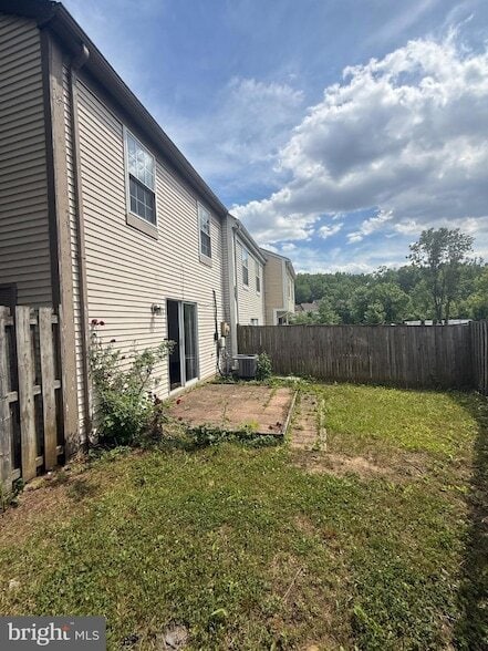Building Photo - 306 Hillside Terrace
