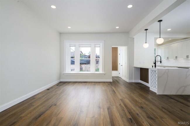 Building Photo - 5750 Waterman Blvd
