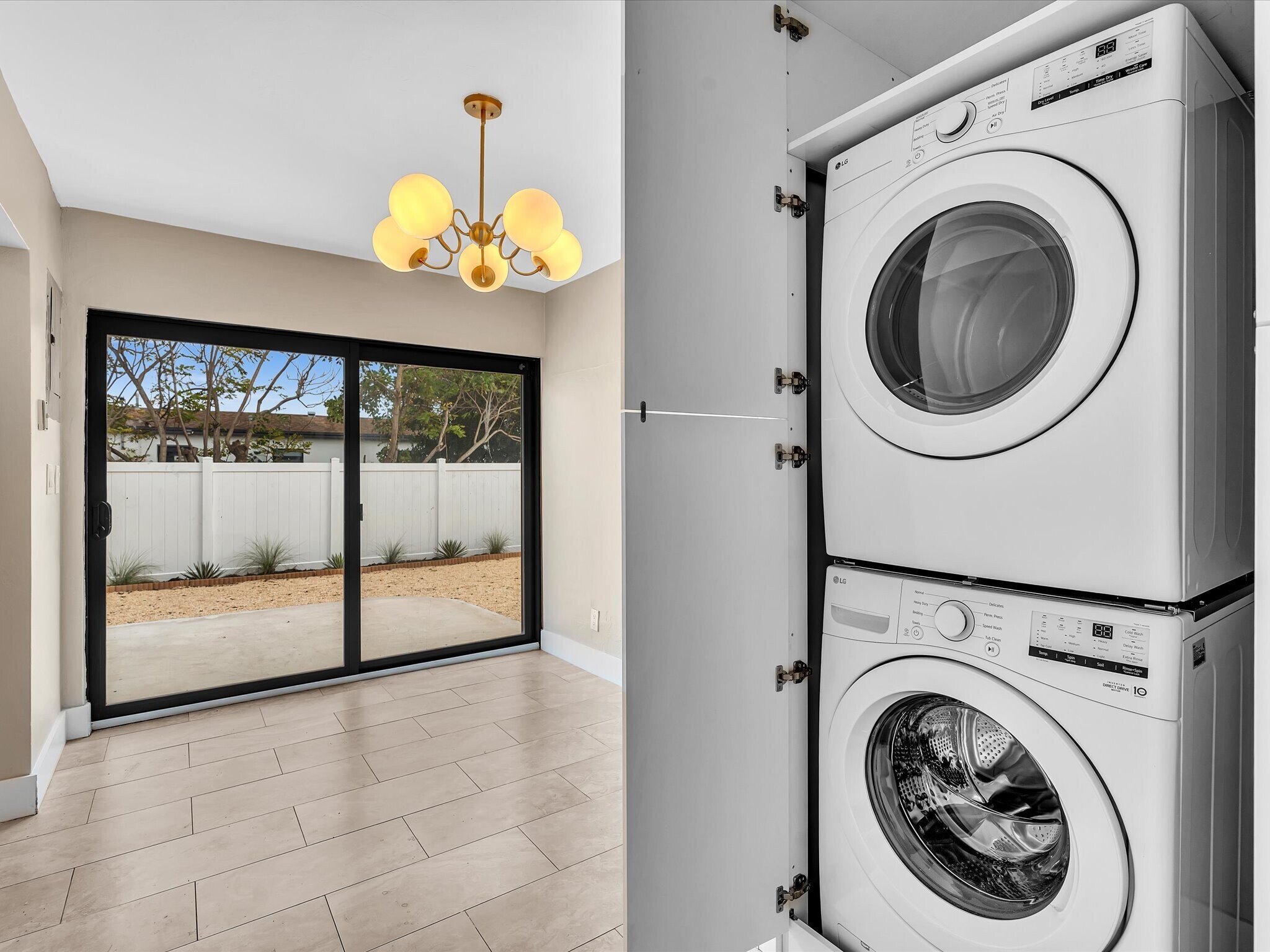 Washer/Dryer inside - 5408 NE 3rd Ter