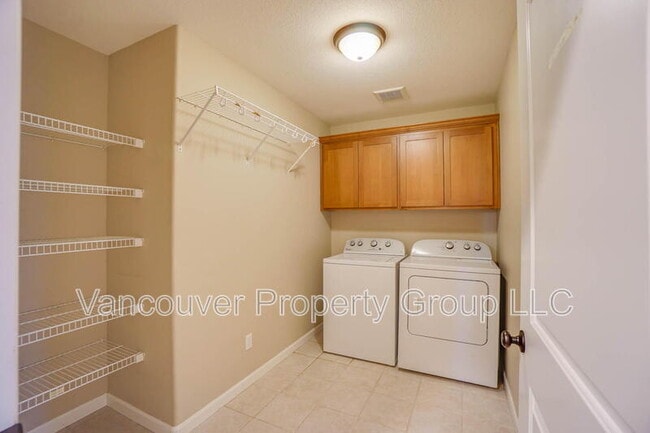 Building Photo - 1114 Division St