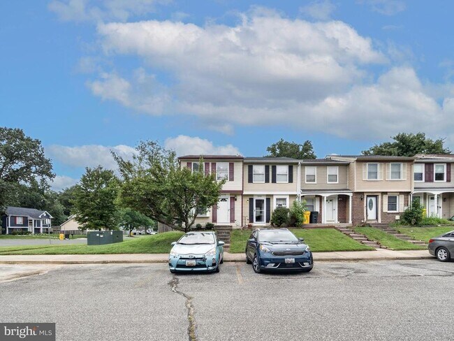 Building Photo - 7648 Fairbanks Ct