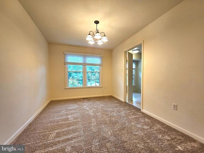 Building Photo - 4802 Treasure Ct