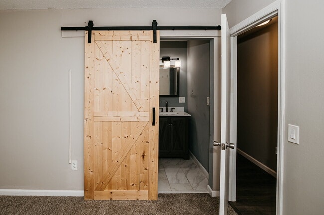 Building Photo - 3-Bedroom with 2 Full Baths Home in Charleston – Spacious 1,752 Sq