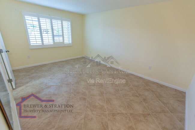 Building Photo - 18414 N 129th Ave