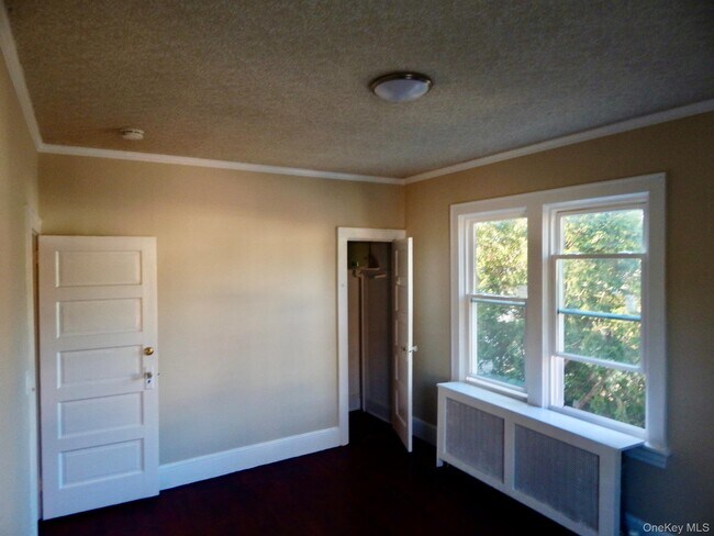 Building Photo - 146 Summerfield St