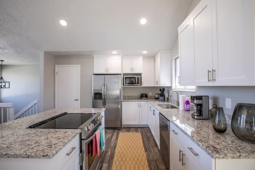 Building Photo - 2196 Karalee Way