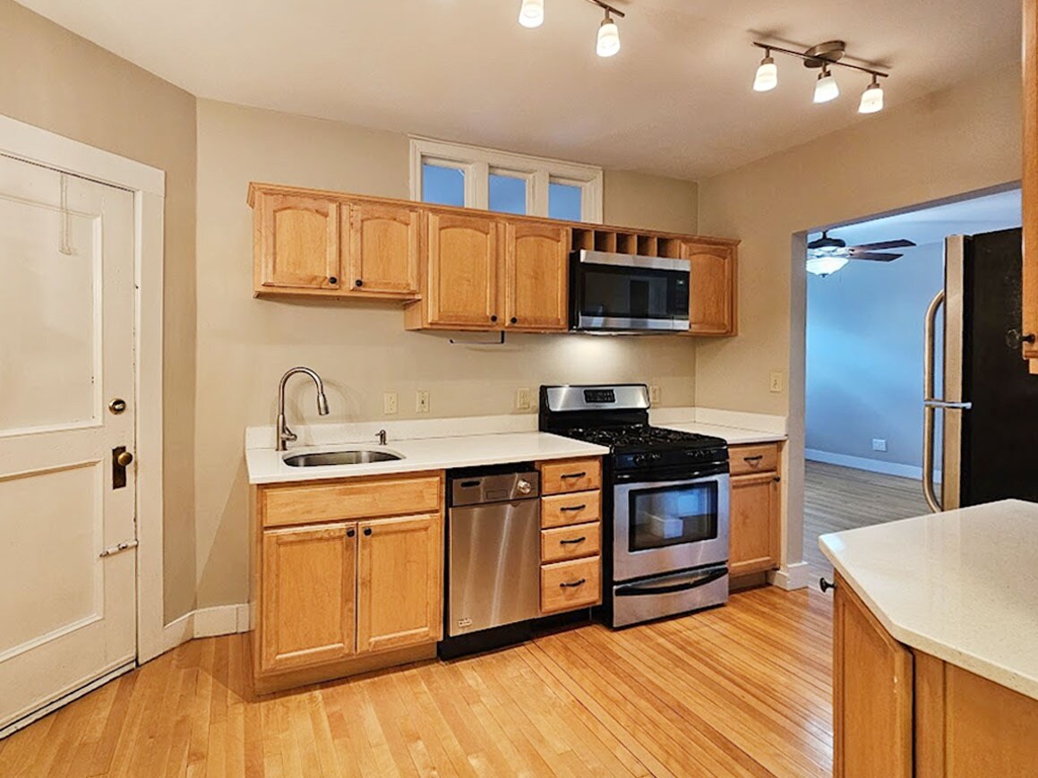 Building Photo - 21 Chauncy St