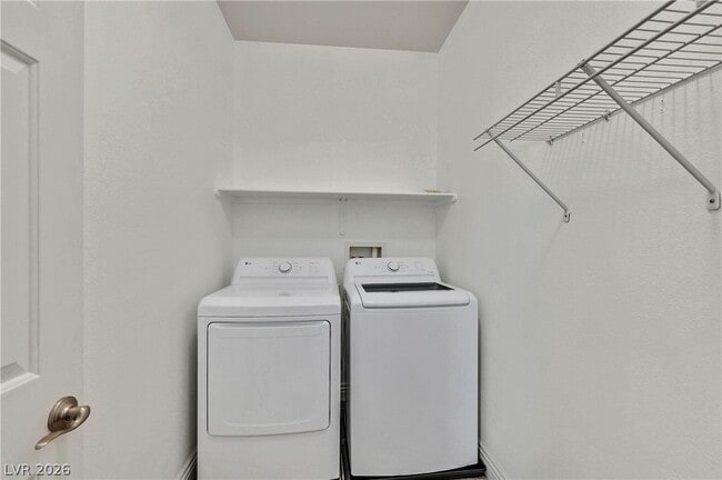 Building Photo - 1110 Tropical Star Ln