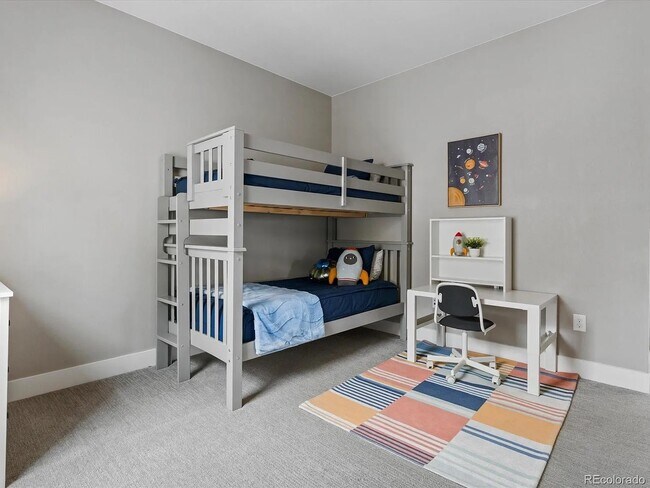 Building Photo - 5402 Uinta Way