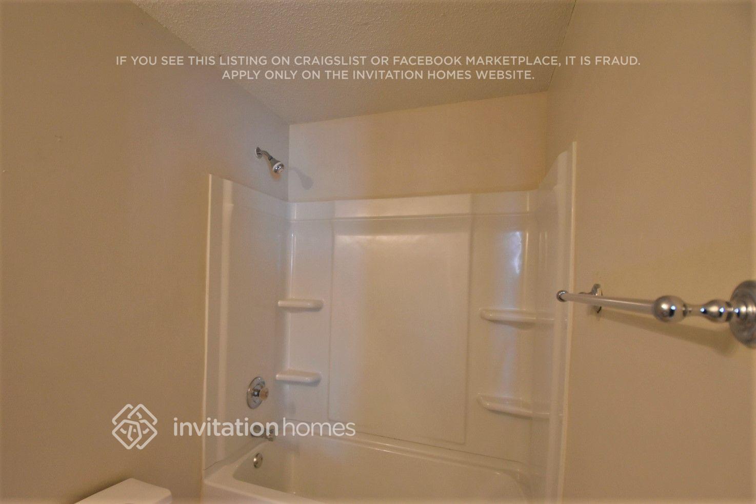 Building Photo - 464 Gresham Dr