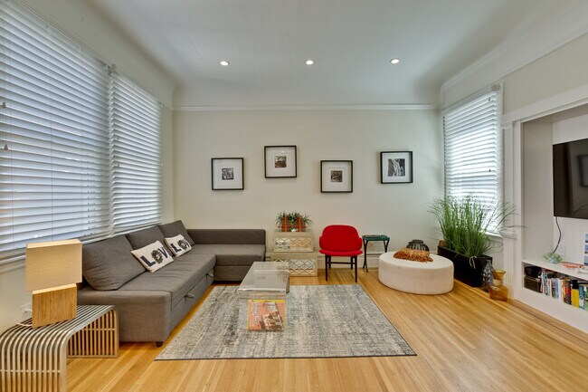 Building Photo - 2130 Mason St