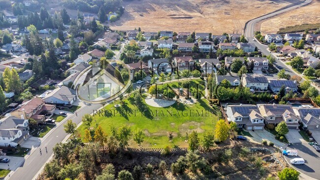 Building Photo - Exceptional Newer Construction Executive Rental in El Dorado Hills