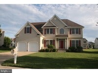 Building Photo - 529 Stone Ridge Dr