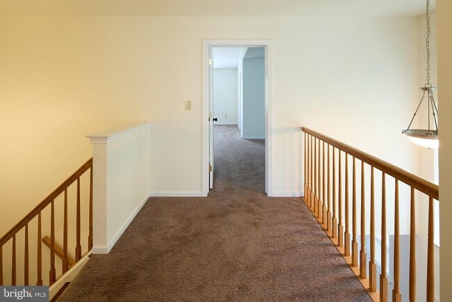 Building Photo - 929 Shenkle Dr