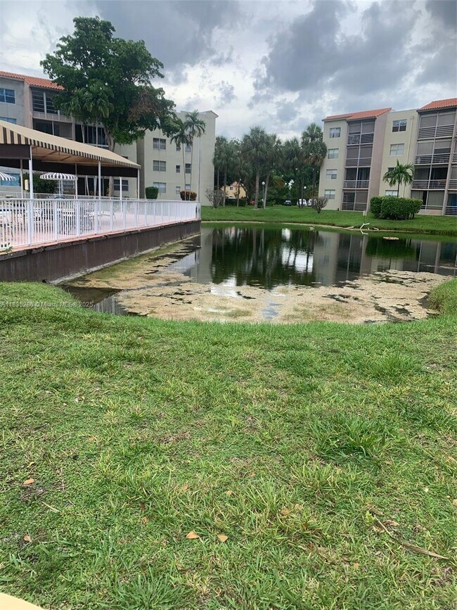 Building Photo - 1830 SW 81st Ave