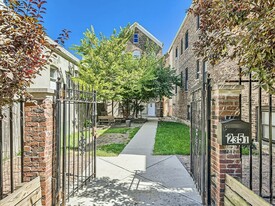 Building Photo - 2351 S Whipple St