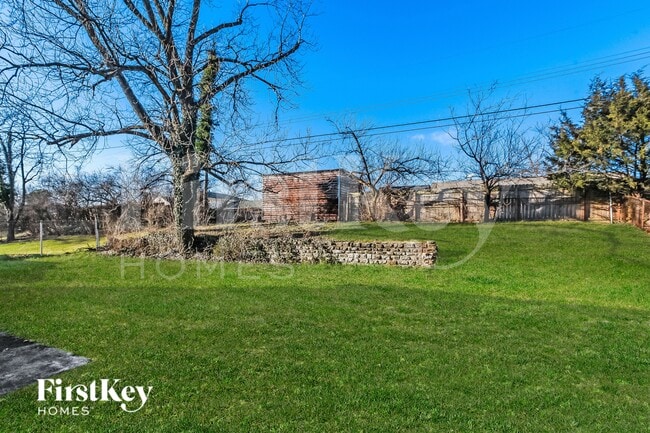 Building Photo - 11741 Hanover Rd