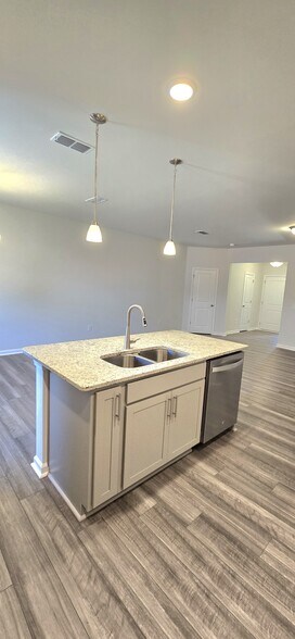 Building Photo - 220 Broomside Ave