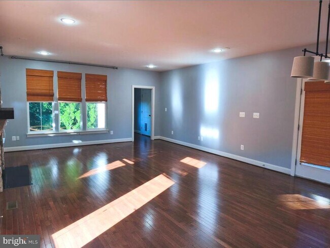 Building Photo - 42274 Winter Haven Dr