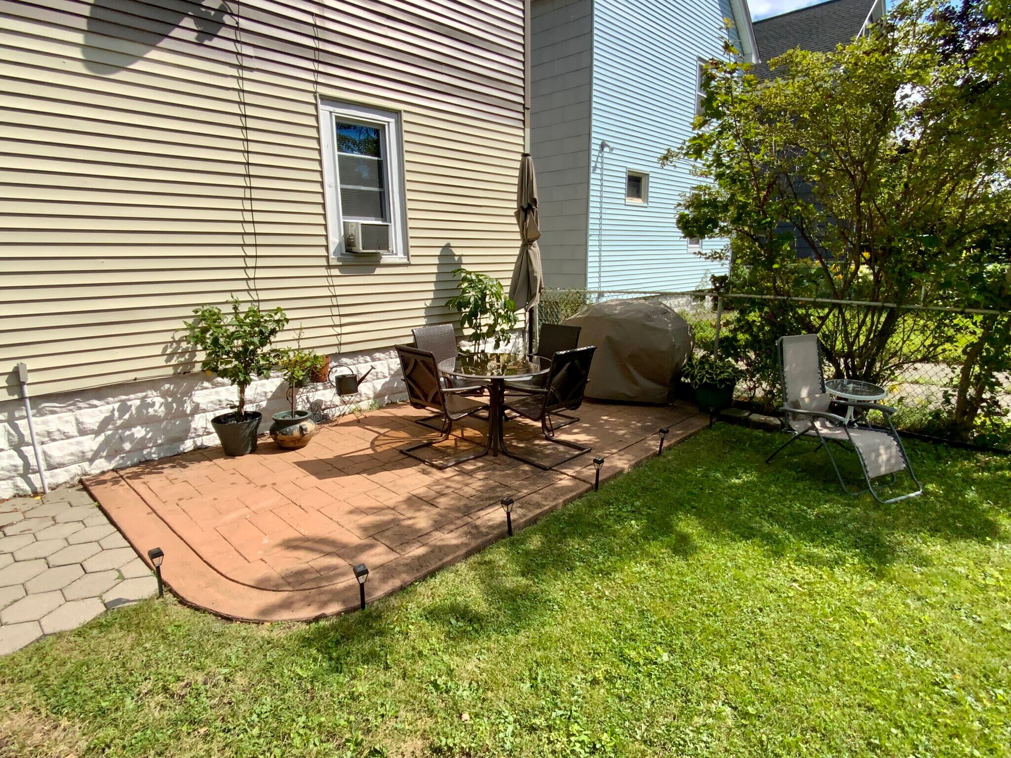 Building Photo - 40 Saint Florian St