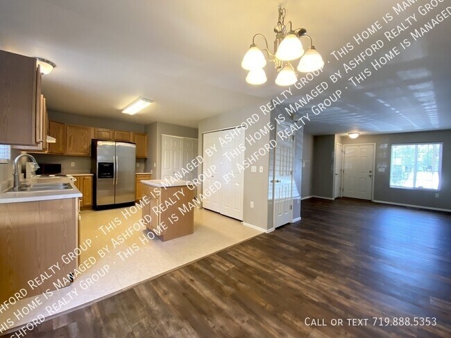 Building Photo - 464 Ellers Grove