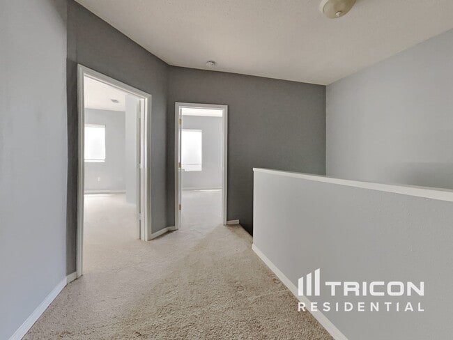 Building Photo - 4217 Harbor Lake Dr