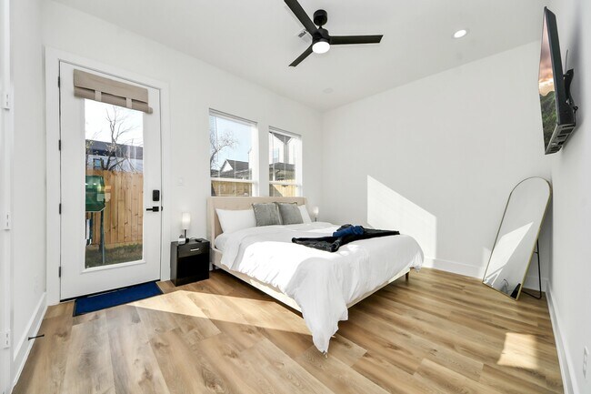 Building Photo - 3907 Maggie St