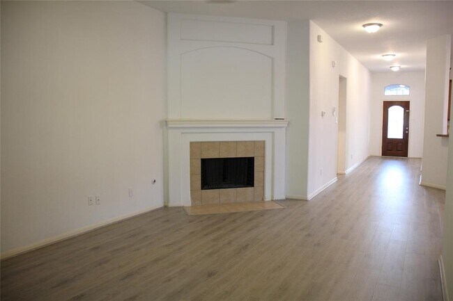 Building Photo - 7301 Stonelick Ct