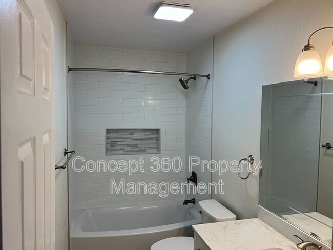 Building Photo - 4087 Farquhar Ave