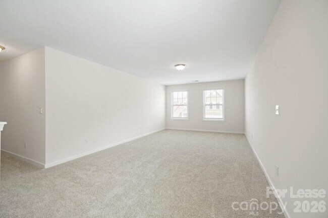 Building Photo - 1024 Arbury Way
