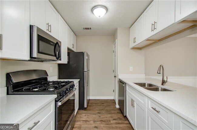 Building Photo - 10840 Mortons Crossing