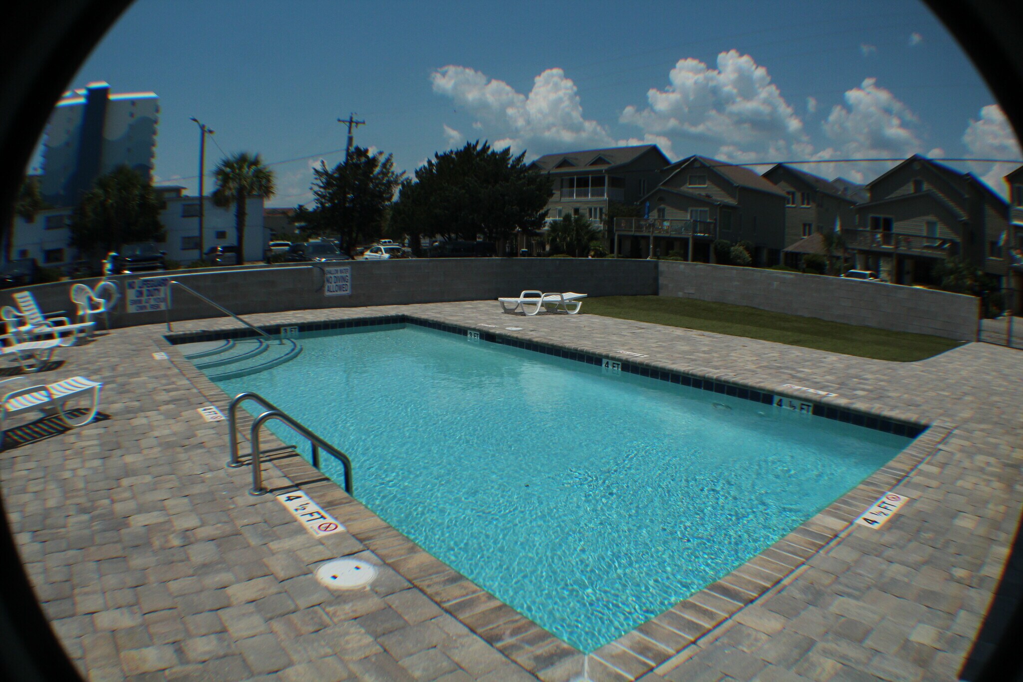 Building Photo - 4616 S Ocean Blvd