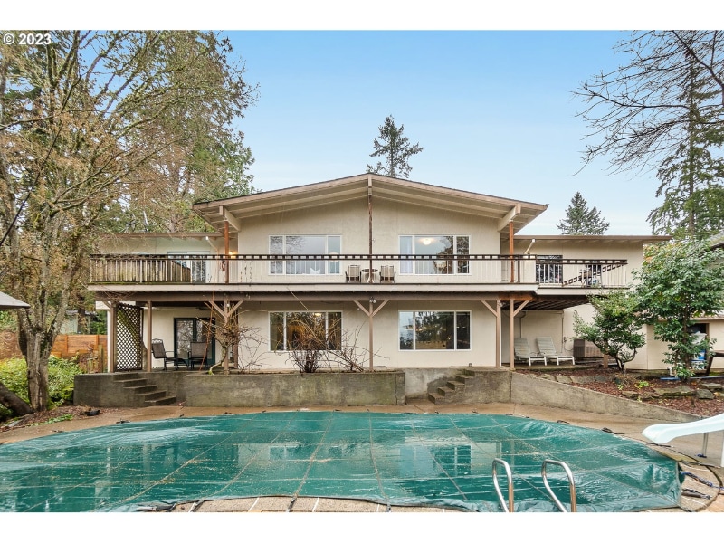 Building Photo - 16932 Greentree Ave