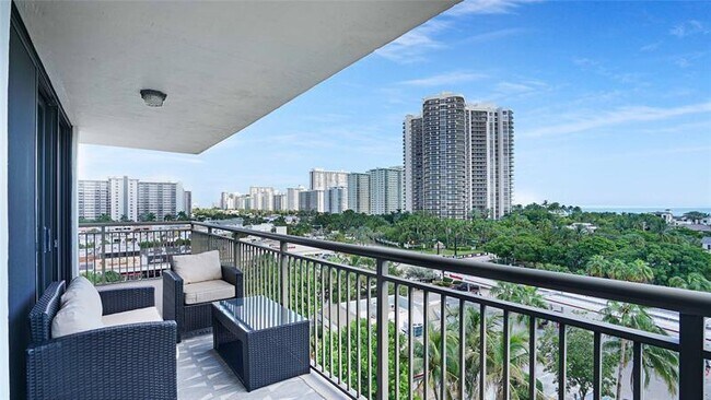 Building Photo - 3031 N Ocean Blvd