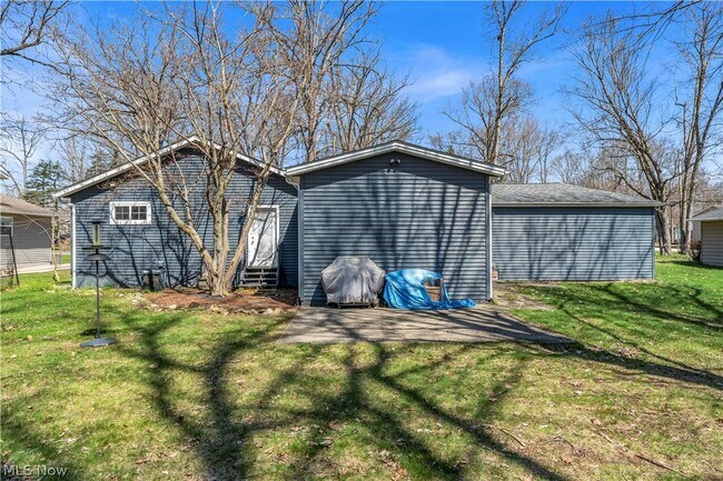 Building Photo - 1151 Bryce Ave