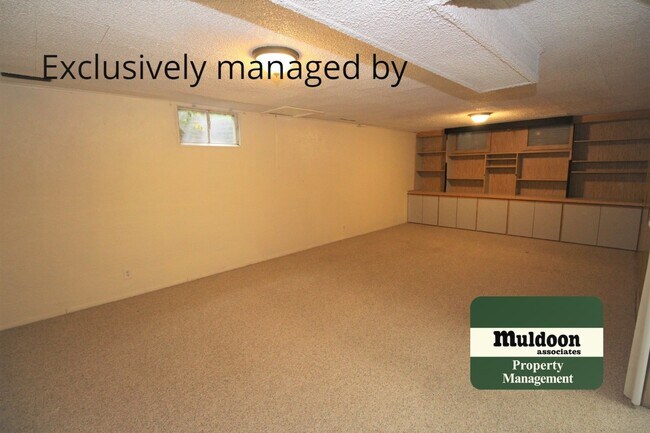 Building Photo - Available soon! Large Three Bedroom Home-East Colorado!