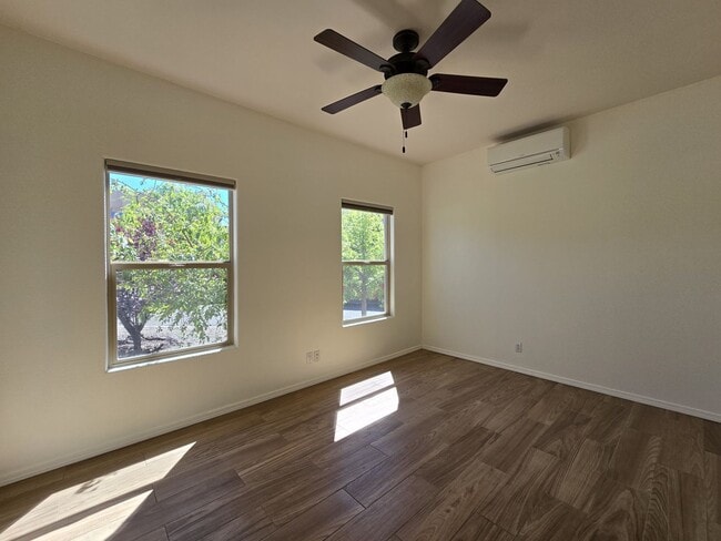 Building Photo - 7112 Calientito Loop