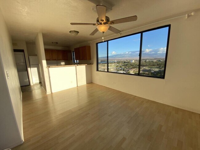 Building Photo - 495 Liholiho Street, Mount Thomas 204